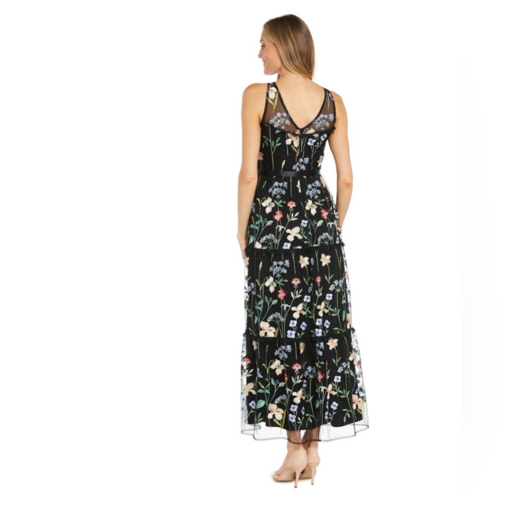 NWT R&M Richards Long Floral Dress with Satin Sash, Size 18
